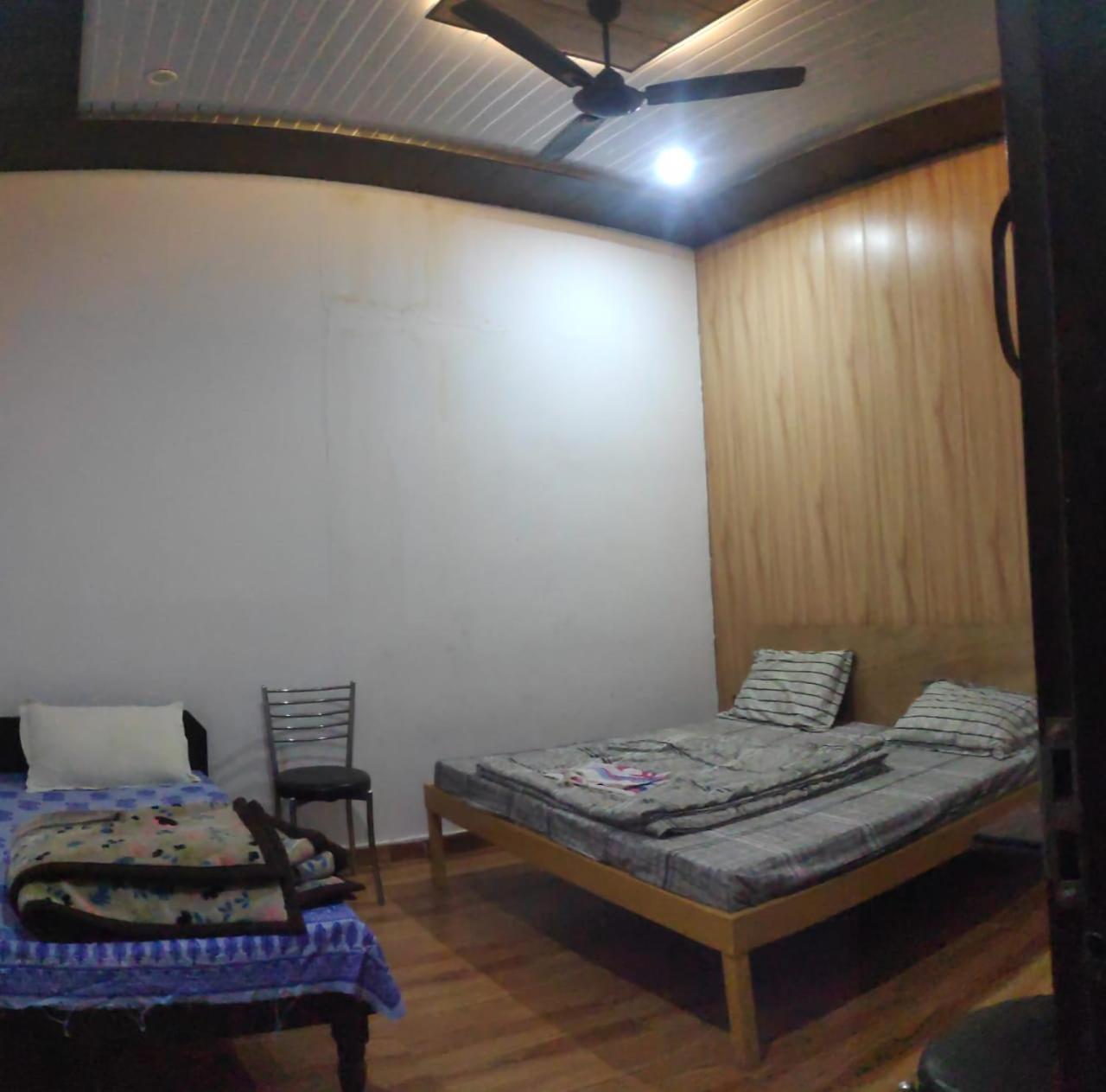Hotel Trishul Inn Karnaprayāg Exterior photo